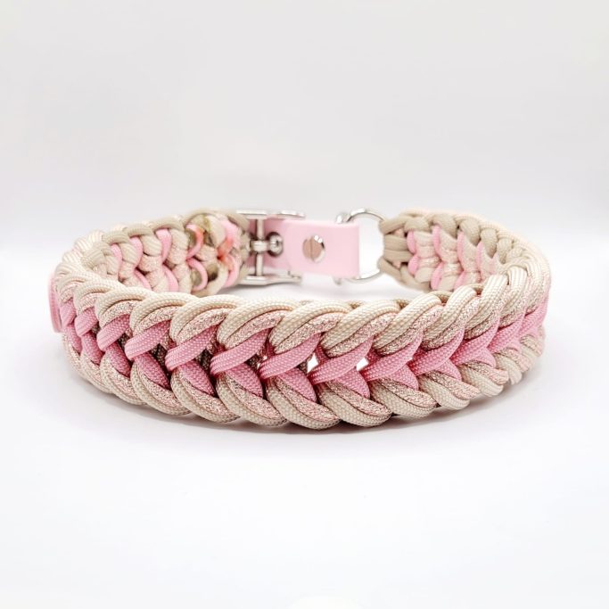 Halsbänder individuell Hundehalsband - Konfigurator für selbergestaltende Hundeaccessoires aus Paracord